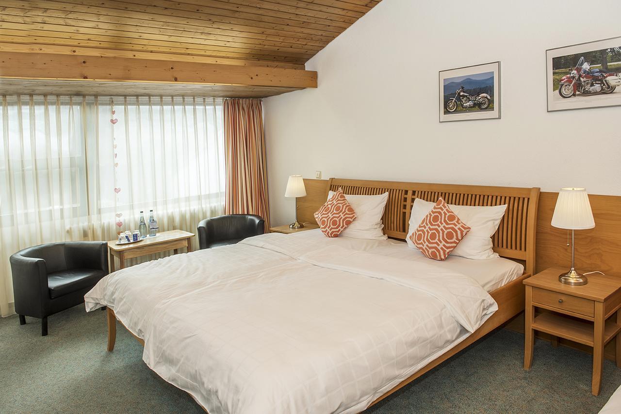 Akzent Hotel Hoehenblick Muehlhausen im Taele Exterior foto